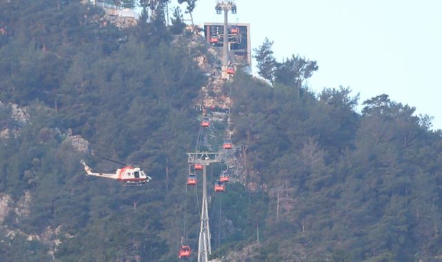 Antalya'da teleferikte mahsur kalan 137 kişi kurtarıldı
