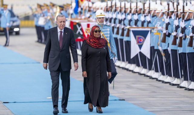Cumhurbaşkanı Erdoğan Tanzanyalı mevkidaşını resmi törenle karşıladı