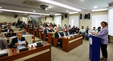 İzmir Karabağlar'da ilk meclis