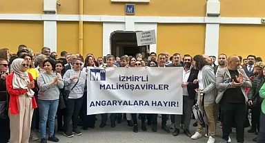 Mali müşavirler fazla iş yükü sebebiyle İzmir'de eylem yaptı