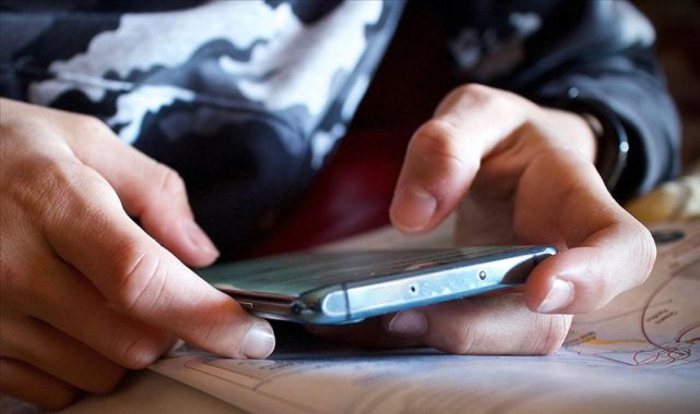 'Teknoloji bağımlılığı' ile 'siber zorbalık' konuları yeni müfredatta