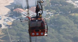 Teleferikte korku dolu anlar: Koptuk ve düşeceğiz sandım