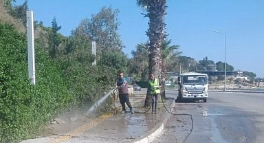 Urla sokaklarında bayram temizliği