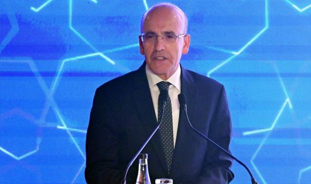 Bakan Şimşek: Türkiye'ye çok ciddi bir şekilde kaynak girişi var
