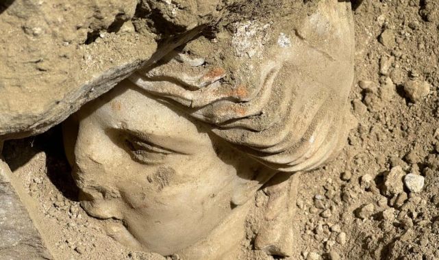 Hygieianın başı 2 bin 100 yıl sonra güneşi gördü