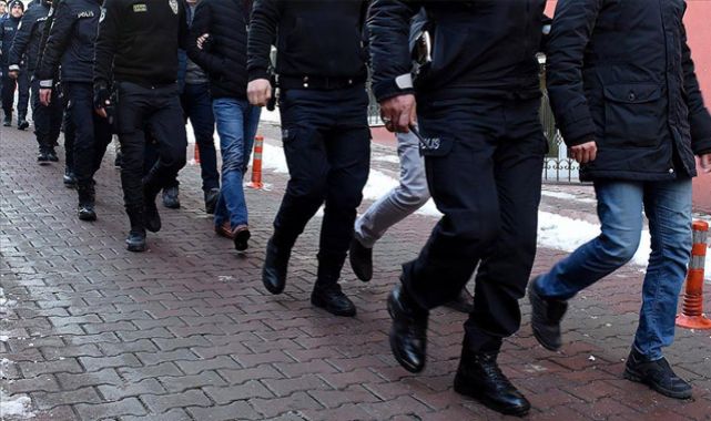 İzmir merkezli yasa dışı bahis operasyonu: 24 gözaltı