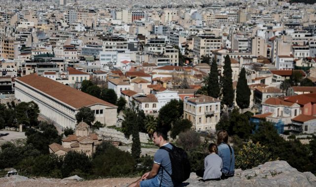 Yunanistan'ın bazı bölgelerinde son 14 yılın en sıcak nisanı yaşandı