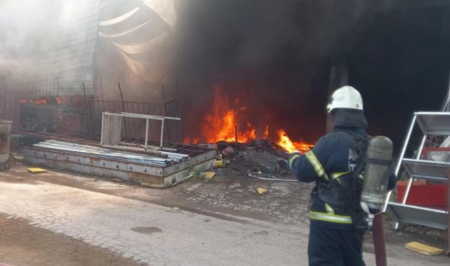 Aksaray'da kereste deposunda yangın