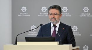 Bakan Yumaklı: Uçaktaki 3 personelimiz sağlıklı şekilde kurtarılmıştır