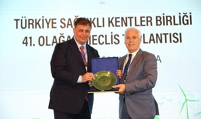 Sağlıklı Kentler Birliği'nin yeni Başkanı Cemil Tugay oldu