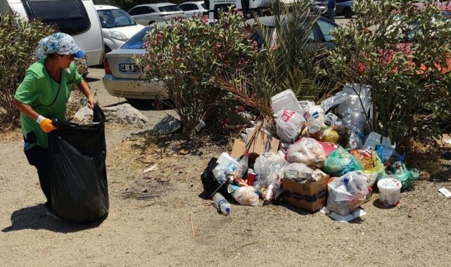 Tatilcilerin akın ettiği Marmaris'te 3 bin ton çöp toplandı