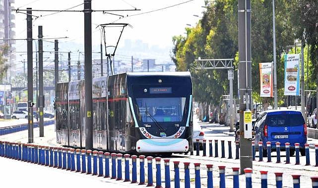 15 Temmuz’da İzmir'de toplu ulaşım yüzde 50 indirimli