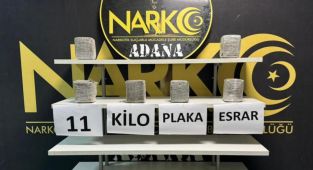 Adana'da aküye gizlenmiş 11 kilogram esrar ele geçirildi