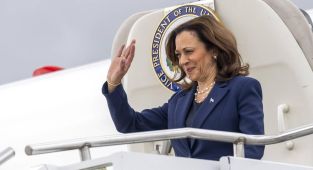 Harris, Trump ile canlı yayında karşı karşıya gelmeye hazır