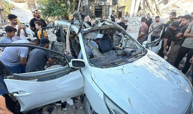 İsrail'in Gazze Şeridi'ne saldırısında Al Jazeera muhabir ve kameramanı şehit oldu