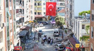 İzmir'deki patlamaya neden olan tüpü değiştiren kişinin yetki belgesi yokmuş