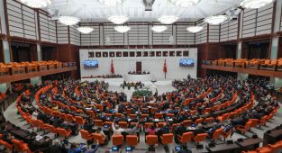 TBMM'de olağanüstü toplantıya çağrıldı