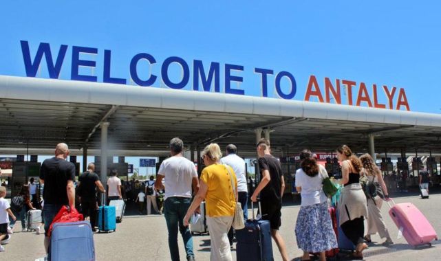 Antalya Havalimanı rekorlara doymuyor
