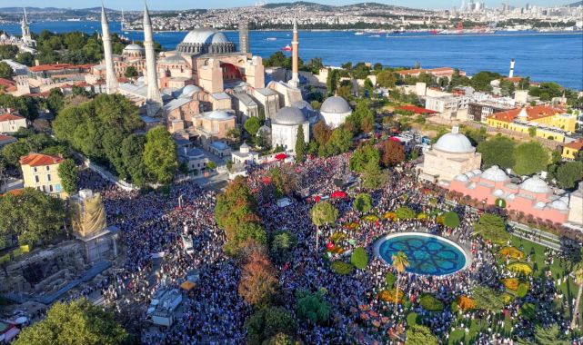 Ayasofya Meydanı'nda büyük Filistin mitingi