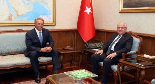 Bakan Güler, ABD'nin Ankara Büyükelçisi'ni kabul etti