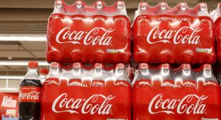 CocaCola satış hacminde 'küçülüyor'
