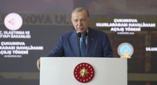 Cumhurbaşkanı Erdoğan'dan muhalefete tepki: Borçlara para yok, Paris'te müsrifliğe para çok