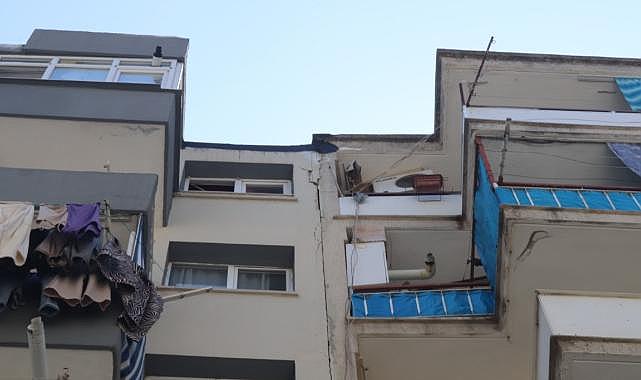 Eşrefpaşalılar diken üstünde: Dairelerde derin çatlaklar oluştu