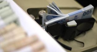 Hazine kefaletiyle kullandırılan kredi tutarı 913,5 milyar lirayı aştı