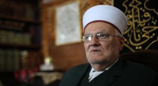 İsrail Haniye'ye dua eden Mescidi Aksa imam hatibini gözaltına aldı