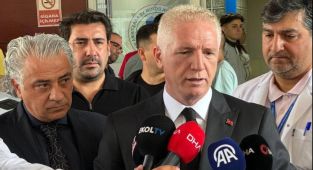 İstanbul Valisi Gül metrobüs kazasında yaralananları ziyaret etti