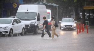 Kırklareli için gök gürültülü sağanak uyarısı