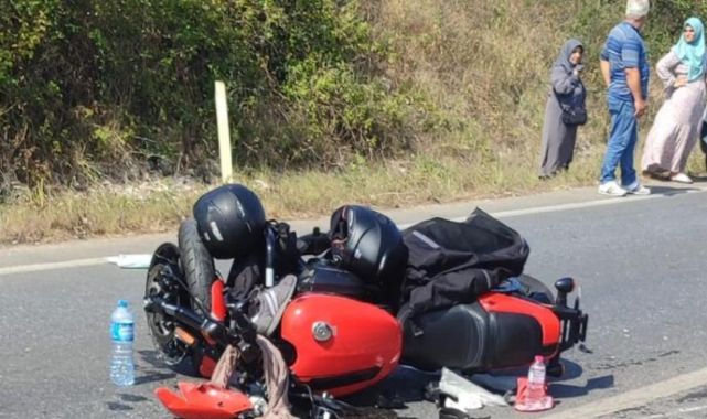 Kocaeli'de hafif ticari araçla motosiklet çarpıştı: 1 ölü