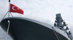 Mavi vatana milli uçak gemisi geliyor