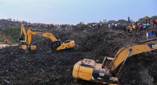 Uganda'daki çöp toplama alanının çökmesi sonucu ölenlerin sayısı 34'e yükseldi