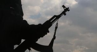 1 PKKlı terörist teslim oldu