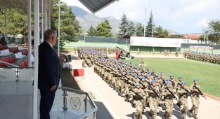 Bakan Güler, Isparta'da askeri birlikleri ziyaret etti