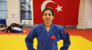 Ecem Taşın Çavdar'dan Paris'te bronz madalya