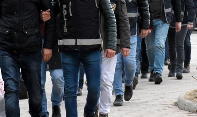 FETÖ'nün emniyet yapılanmasına 19 ilde operasyon: 29 gözaltı
