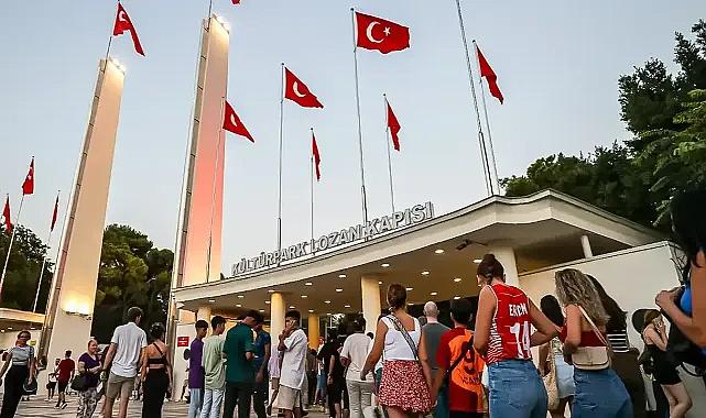 İzmir Enternasyonel Fuarı'nda 4.gün