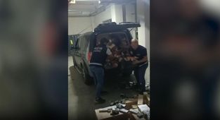 Kaçakçılık yapılan araç CHP'li vekil Ün'e ait çıktı