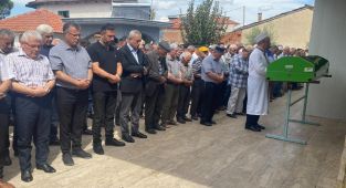 Okulda kalp krizi geçiren çocuk toprağa verildi