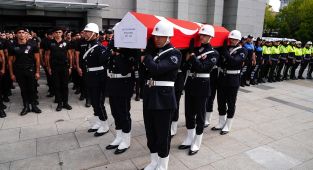 Şehit polis memurumuz için İstanbul'da cenaze töreni düzenlendi