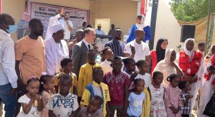Türkiye'nin Sudan'a gönderdiği insani yardımlar 13 eyalete ulaştırıldı
