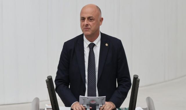Ümit Özlale İyi Parti'den istifa etti