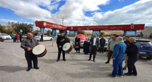 15 Temmuz gazileri Gülen'in ölümünü davul zurna ile kutladı