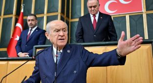 Bahçeli: Dileğim, FETÖ elebaşı teröristin cehennemde ebediyen yanması