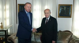 Cumhurbaşkanı Erdoğan Bahçeli ile görüşüyor