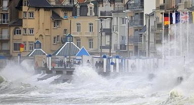 Fransa'da 'turuncu alarm' verildi