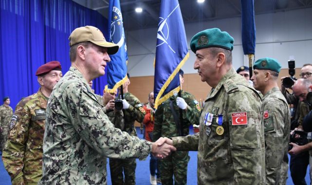 Türkiye, NATO'nun Kosova'daki Barış Gücü'nün komutasını İtalya'ya devretti
