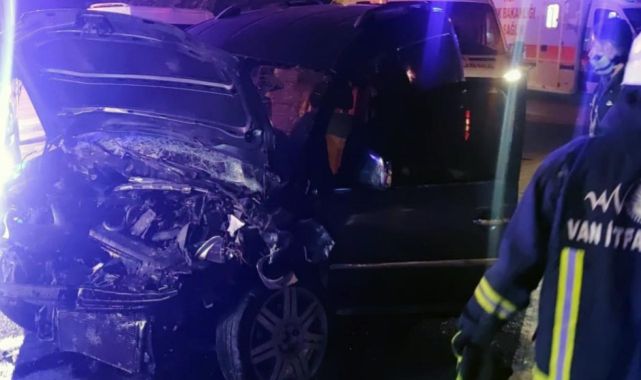 Van'da zincirleme trafik kazası: 1 ölü, 7 yaralı